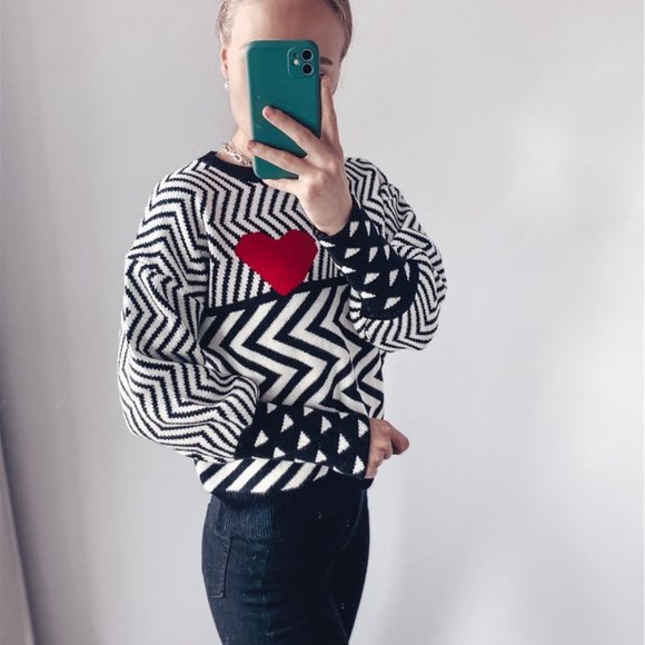 Autumn Winter Women Sweaters Geometric Heart Patte